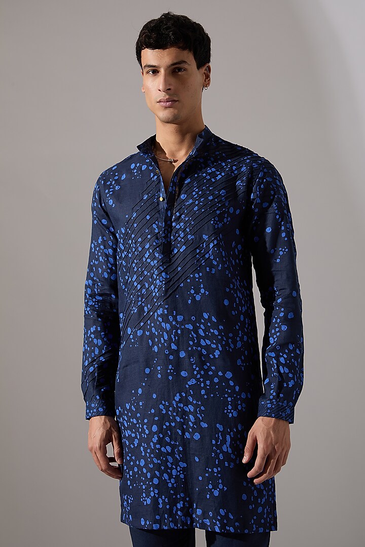 Navy Linen Printed Kurta Set by Son Of A Noble SNOB Men at Pernia's Pop Up Shop