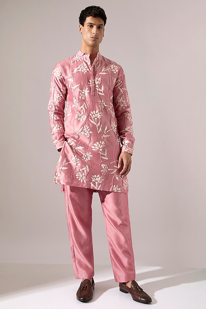 Pink Chanderi Printed Kurta Set by Son Of A Noble SNOB Men at Pernia's Pop Up Shop