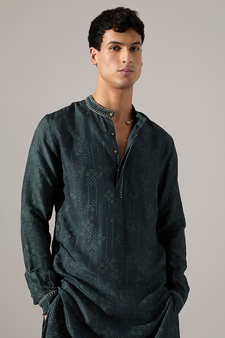 Forest Raw Silk Hand Embroidered Kurta Set by Son Of A Noble SNOB Men at Pernia's Pop Up Shop