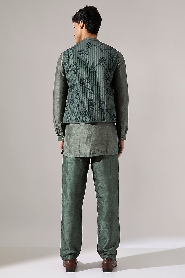 Sage Cotton & Raw Silk Kurta Set by Son Of A Noble SNOB Men at Pernia's Pop Up Shop