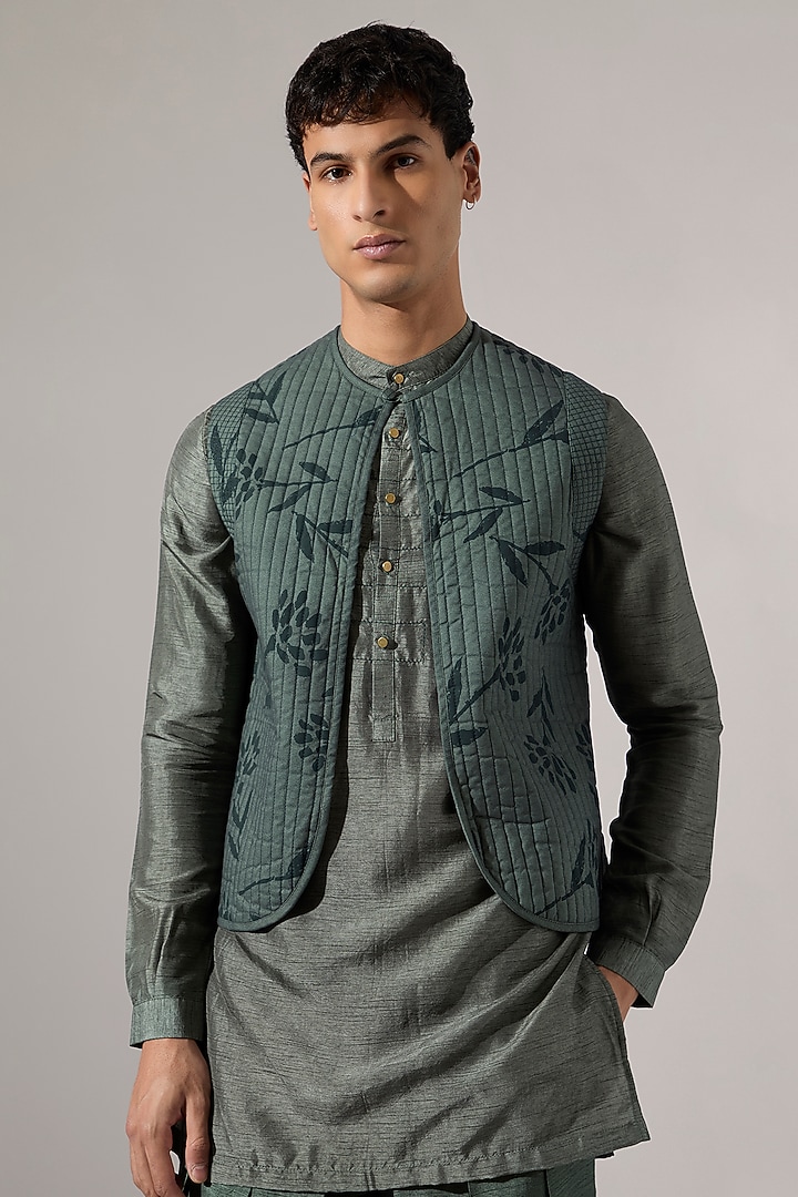 Sage Cotton & Raw Silk Kurta Set by Son Of A Noble SNOB Men at Pernia's Pop Up Shop