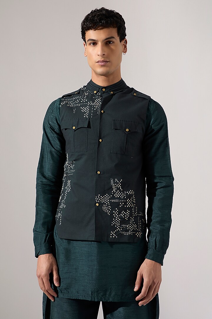 Forest Green Raw Silk Hand Embroidered Bundi Jacket Set by Son Of A Noble SNOB Men at Pernia's Pop Up Shop