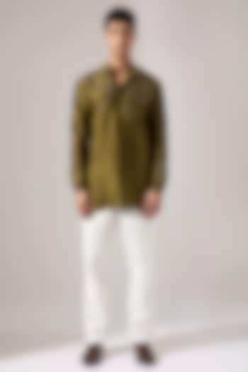 Olive Chanderi Hand Embroidered Kurta Set by Son Of A Noble SNOB Men at Pernia's Pop Up Shop