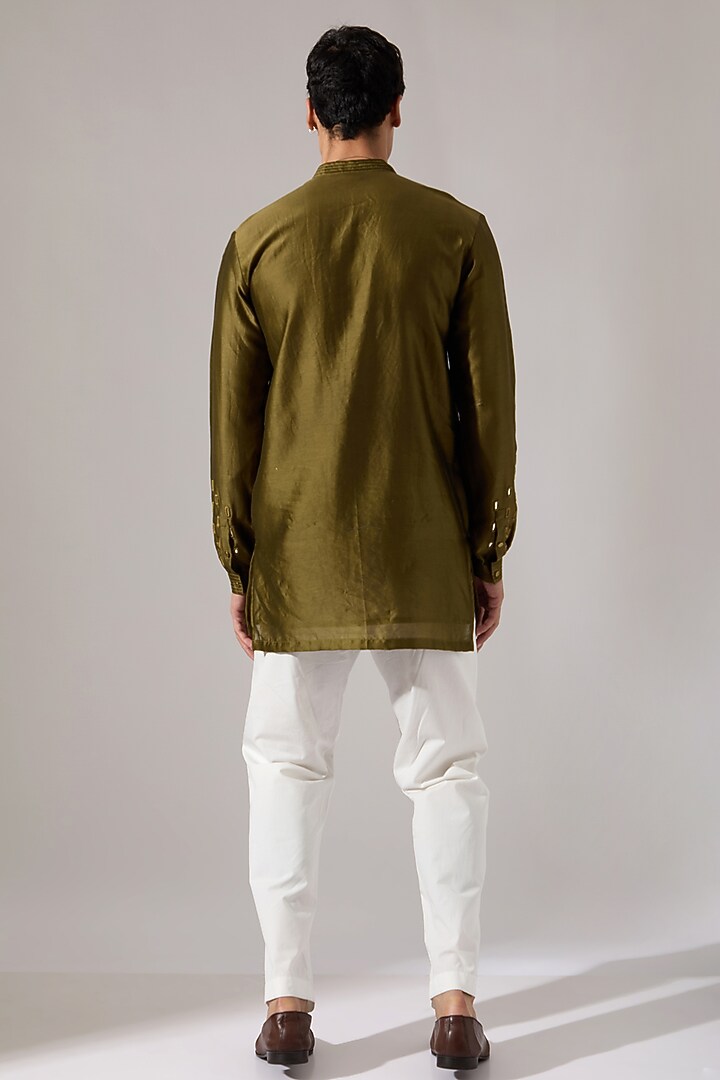 Olive Chanderi Hand Embroidered Kurta Set by Son Of A Noble SNOB Men at Pernia's Pop Up Shop