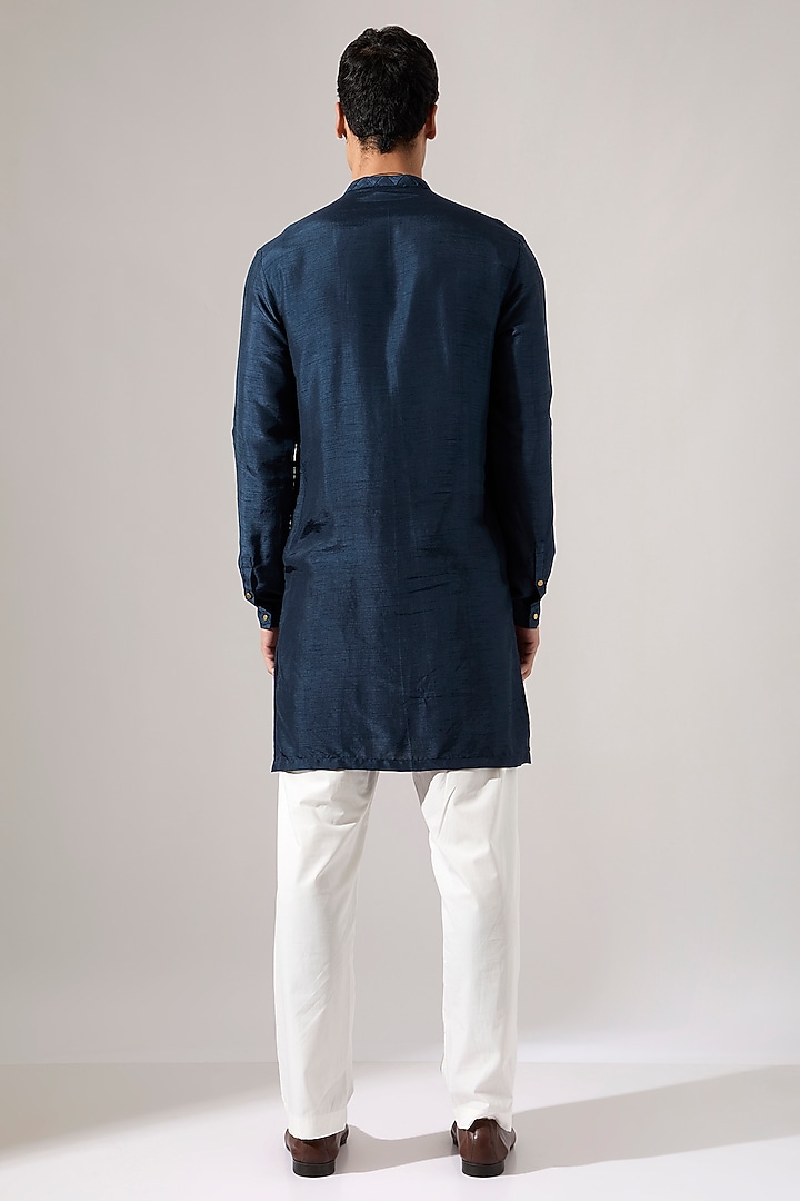 Navy Raw Silk Hand Embroidered Kurta Set by Son Of A Noble SNOB Men at Pernia's Pop Up Shop