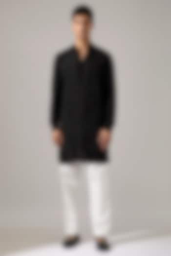 Black Raw Silk Hand Embroidered Kurta Set by Son Of A Noble SNOB Men at Pernia's Pop Up Shop
