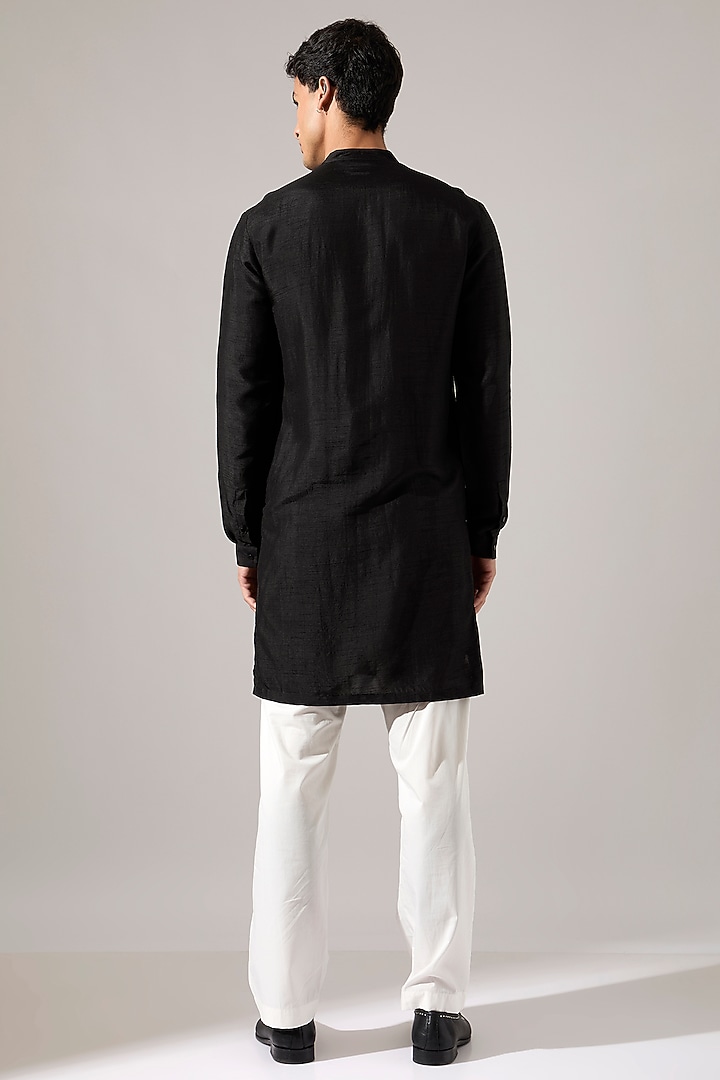 Black Raw Silk Hand Embroidered Kurta Set by Son Of A Noble SNOB Men at Pernia's Pop Up Shop