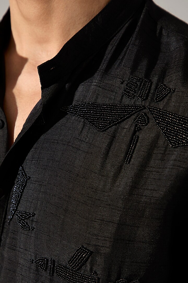 Black Raw Silk Hand Embroidered Kurta Set by Son Of A Noble SNOB Men at Pernia's Pop Up Shop