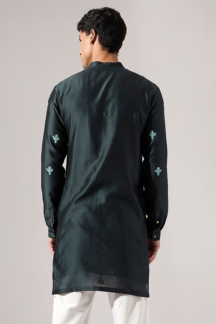 Forest Green Chanderi Hand Embroidered Kurta Set by Son Of A Noble SNOB Men at Pernia's Pop Up Shop