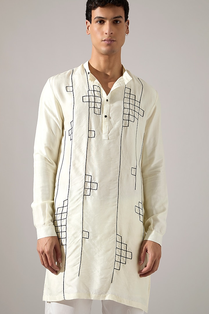 Off-White Raw Silk Hand Embroidered Kurta Set by Son Of A Noble SNOB Men at Pernia's Pop Up Shop