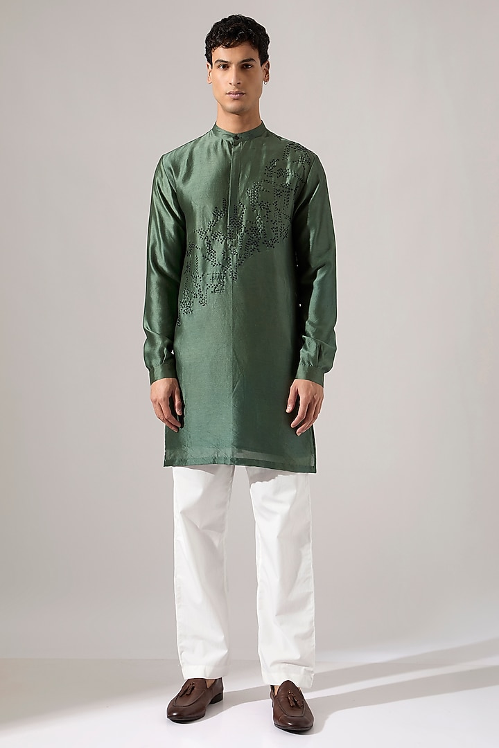 Sage Chanderi Hand Embroidered Kurta Set by Son Of A Noble SNOB Men at Pernia's Pop Up Shop