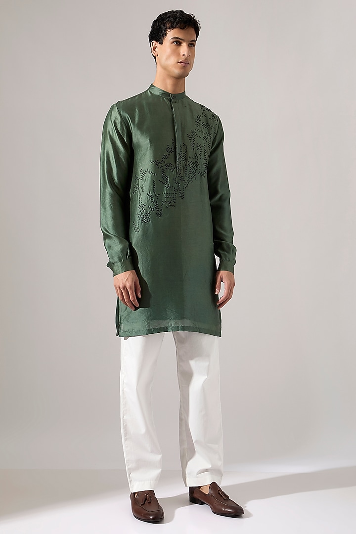 Sage Chanderi Hand Embroidered Kurta Set by Son Of A Noble SNOB Men at Pernia's Pop Up Shop
