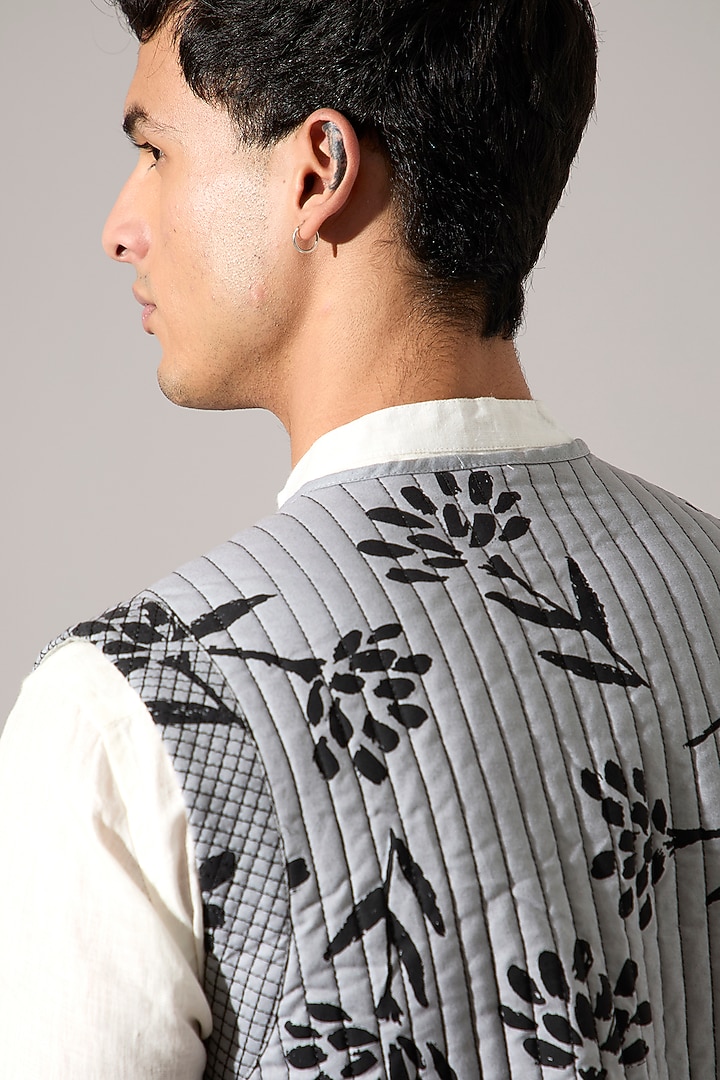 Grey Cotton & Linen Quilted Bundi Jacket Set by Son Of A Noble SNOB Men at Pernia's Pop Up Shop