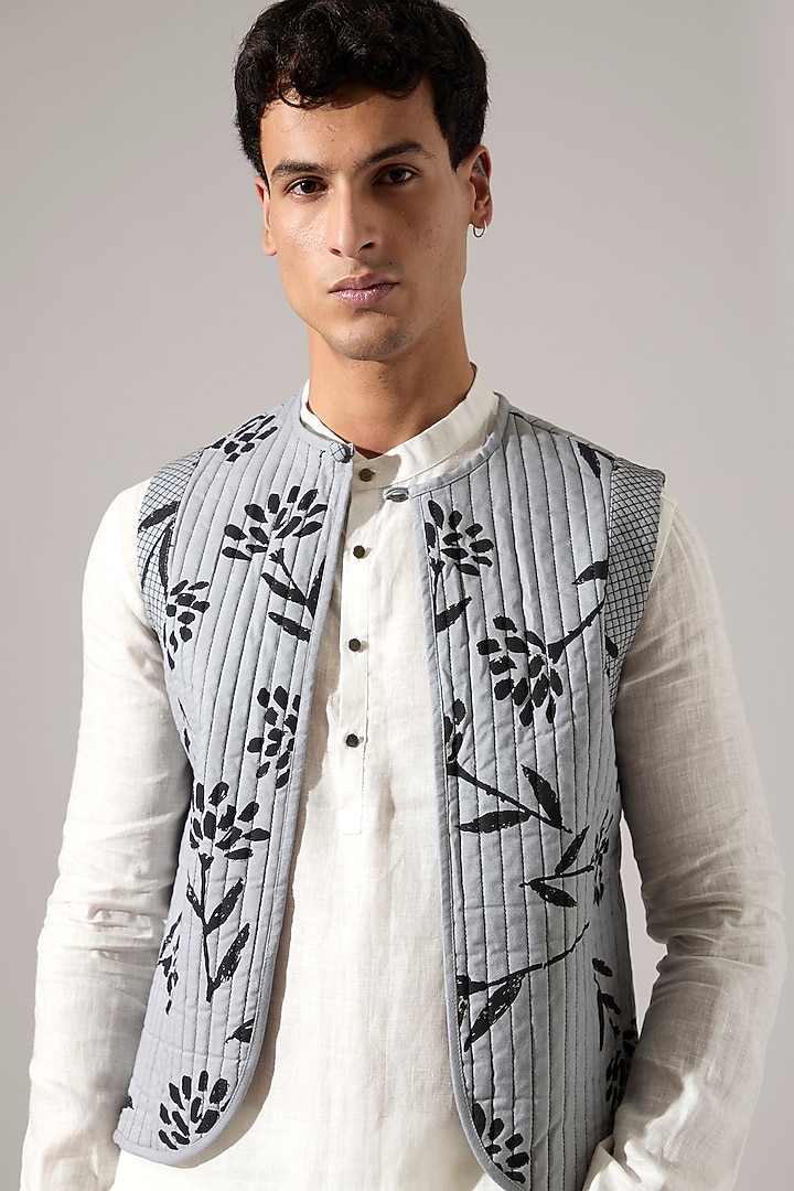 Grey Cotton & Linen Quilted Bundi Jacket Set by Son Of A Noble SNOB Men at Pernia's Pop Up Shop