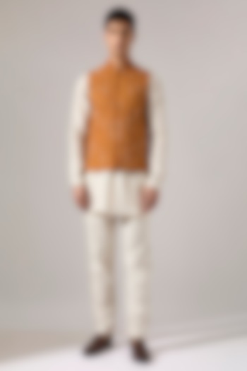 Mustard Cotton & Linen Hand Embroidered Bundi Jacket Set by Son Of A Noble SNOB Men at Pernia's Pop Up Shop