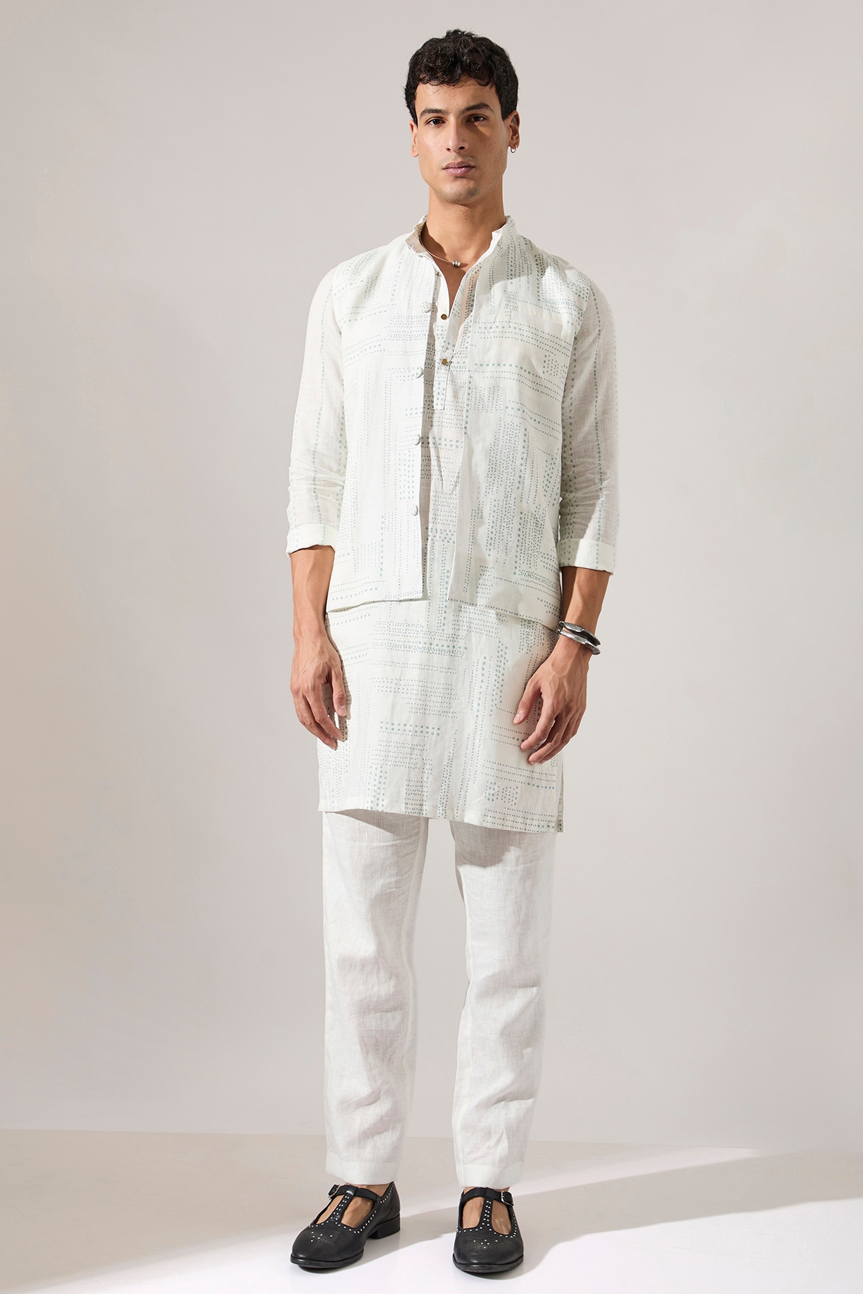 Son Of A Noble SNOB White Linen Embroidered Bundi Jacket Set