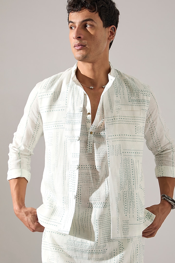 White Linen Embroidered Bundi Jacket Set by Son Of A Noble SNOB Men at Pernia's Pop Up Shop
