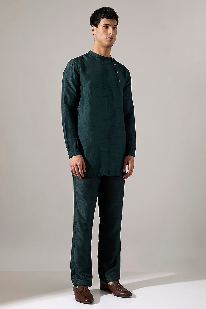 Forest Green Raw Silk Kurta Set by Son Of A Noble SNOB Men at Pernia's Pop Up Shop