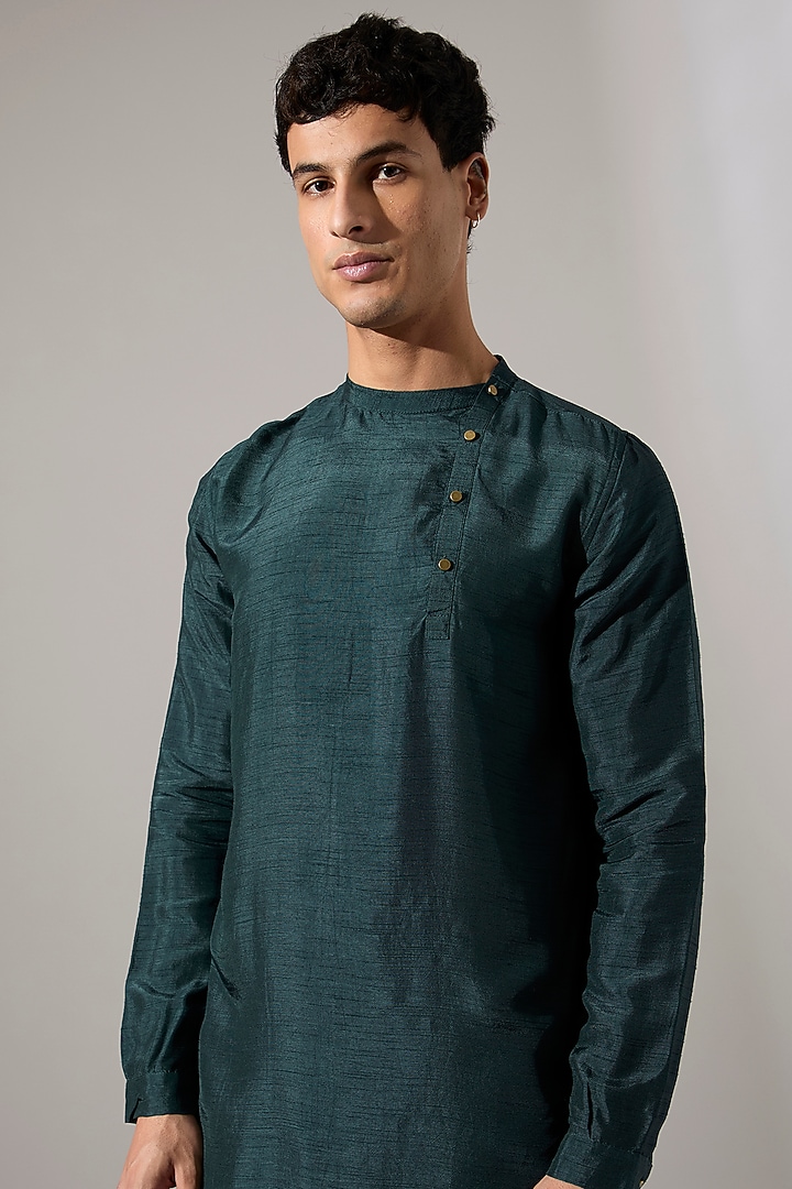 Forest Green Raw Silk Kurta Set by Son Of A Noble SNOB Men at Pernia's Pop Up Shop
