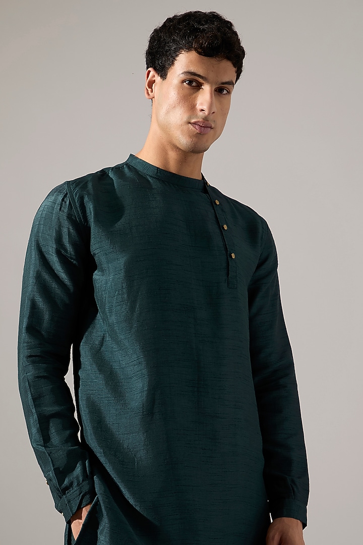 Forest Green Raw Silk Kurta Set by Son Of A Noble SNOB Men at Pernia's Pop Up Shop