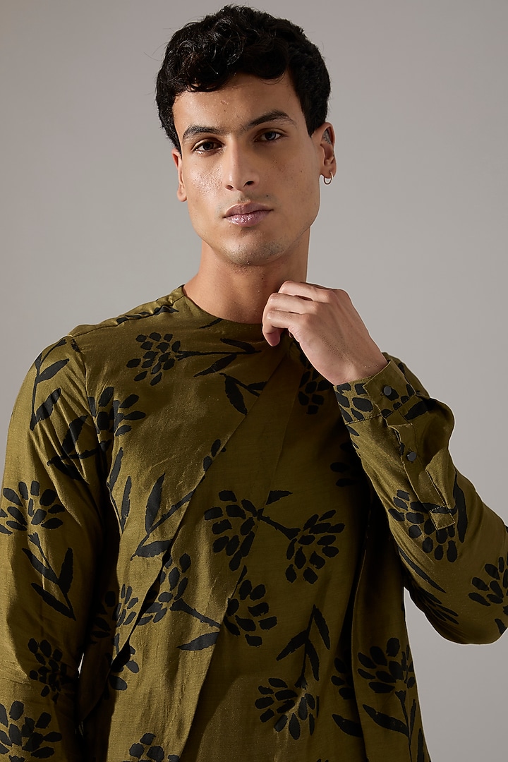 Olive Modal Kurta Set by Son Of A Noble SNOB Men at Pernia's Pop Up Shop