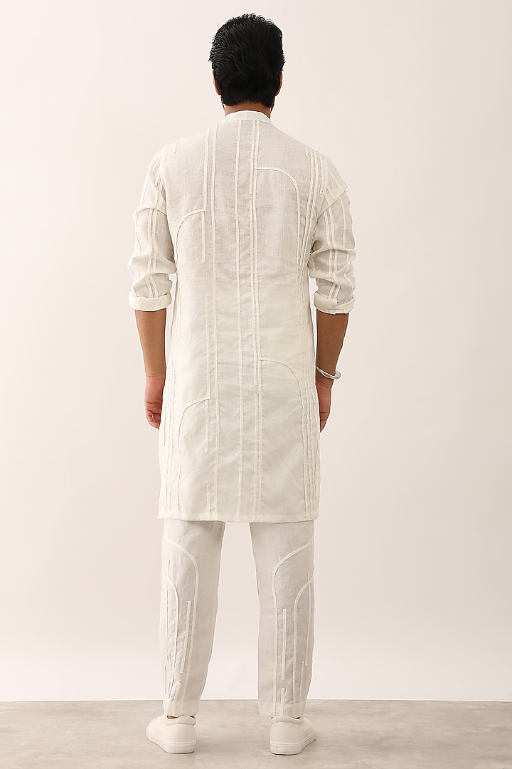 White Linen Kurta Set by Son Of A Noble SNOB Men at Pernia's Pop Up Shop
