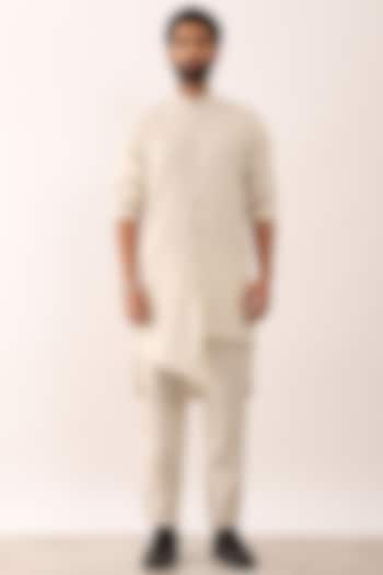 Ivory Linen Kurta Set by Son Of A Noble SNOB Men