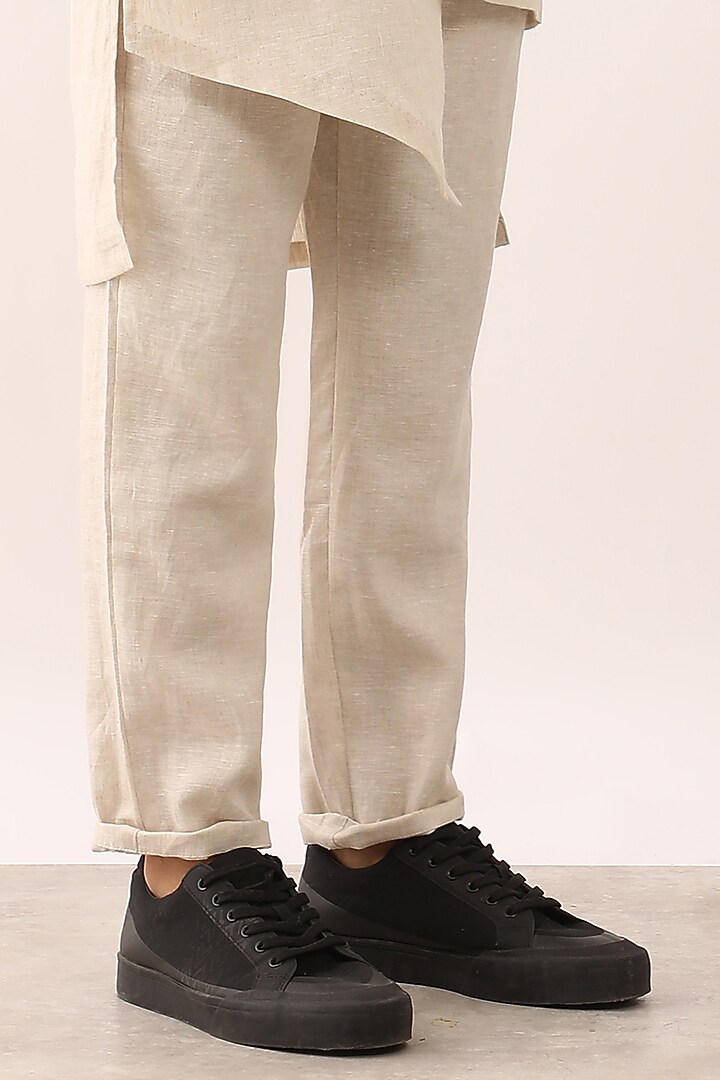 Ivory Linen Kurta Set by Son Of A Noble SNOB Men at Pernia's Pop Up Shop