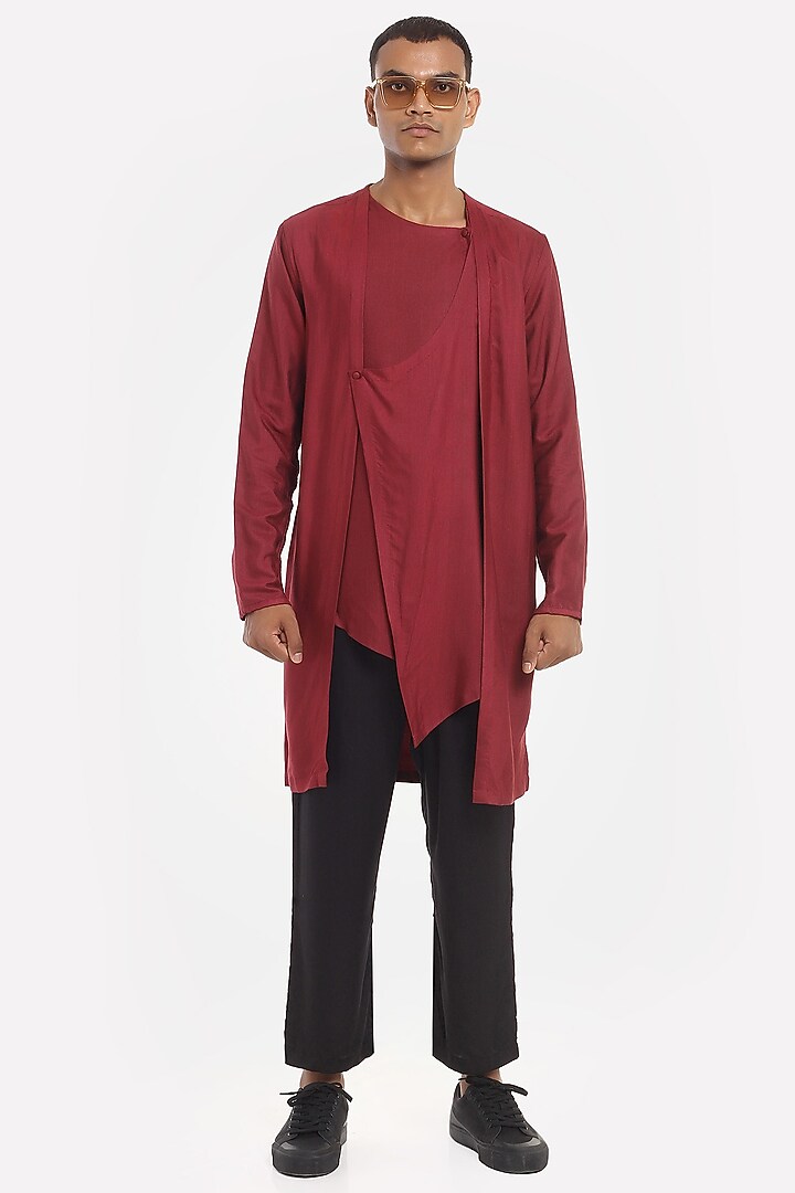 Red Asymmetrical Kurta Set by Son Of A Noble SNOB Men at Pernia's Pop Up Shop