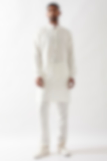 White Linen Applique Textured Kurta Set by Son Of A Noble SNOB Men at Pernia's Pop Up Shop