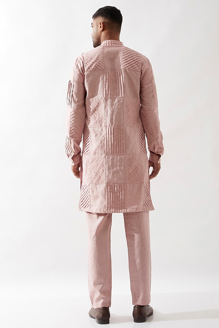 Pink Linen Textured Kurta Set by Son Of A Noble SNOB Men at Pernia's Pop Up Shop