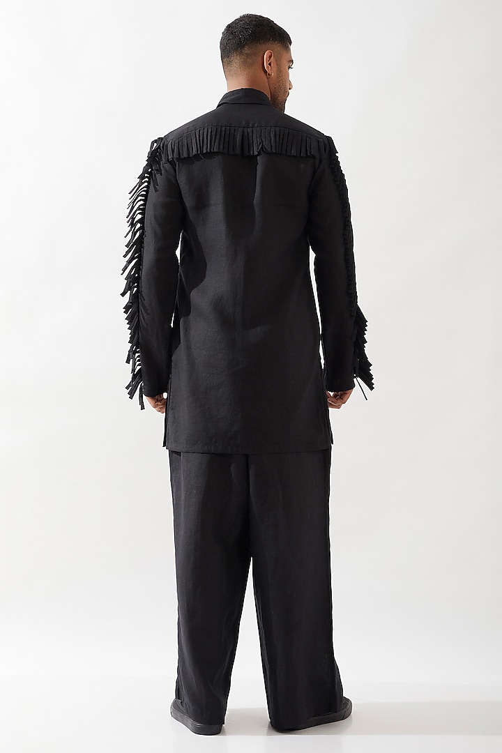Black Linen Kurta by Son Of A Noble SNOB Men at Pernia's Pop Up Shop