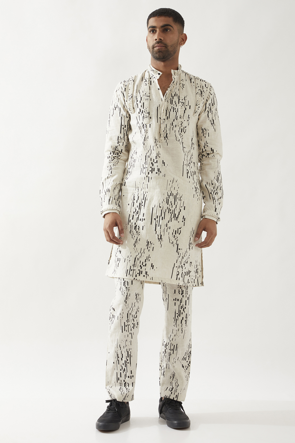 Ivory Linen Printed Kurta by Son Of A Noble SNOB Men