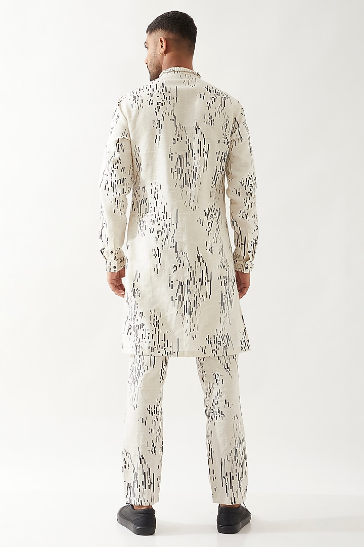 Ivory Linen Printed Kurta by Son Of A Noble SNOB Men at Pernia's Pop Up Shop