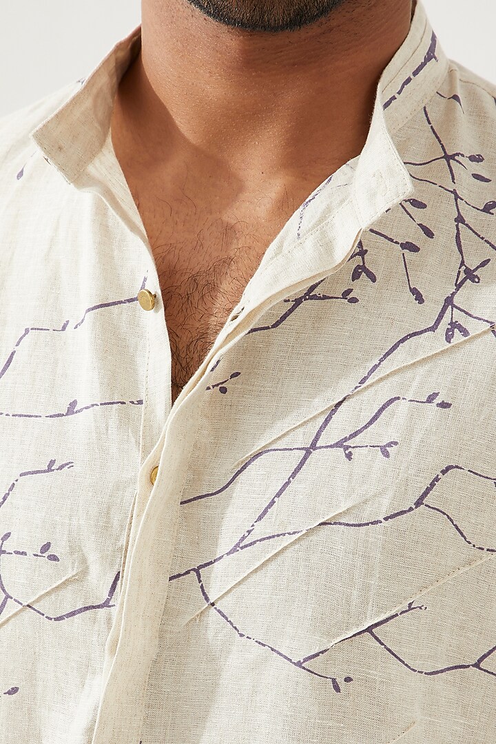 Ivory Linen Printed & Pintuck Textured Kurta by Son Of A Noble SNOB Men at Pernia's Pop Up Shop