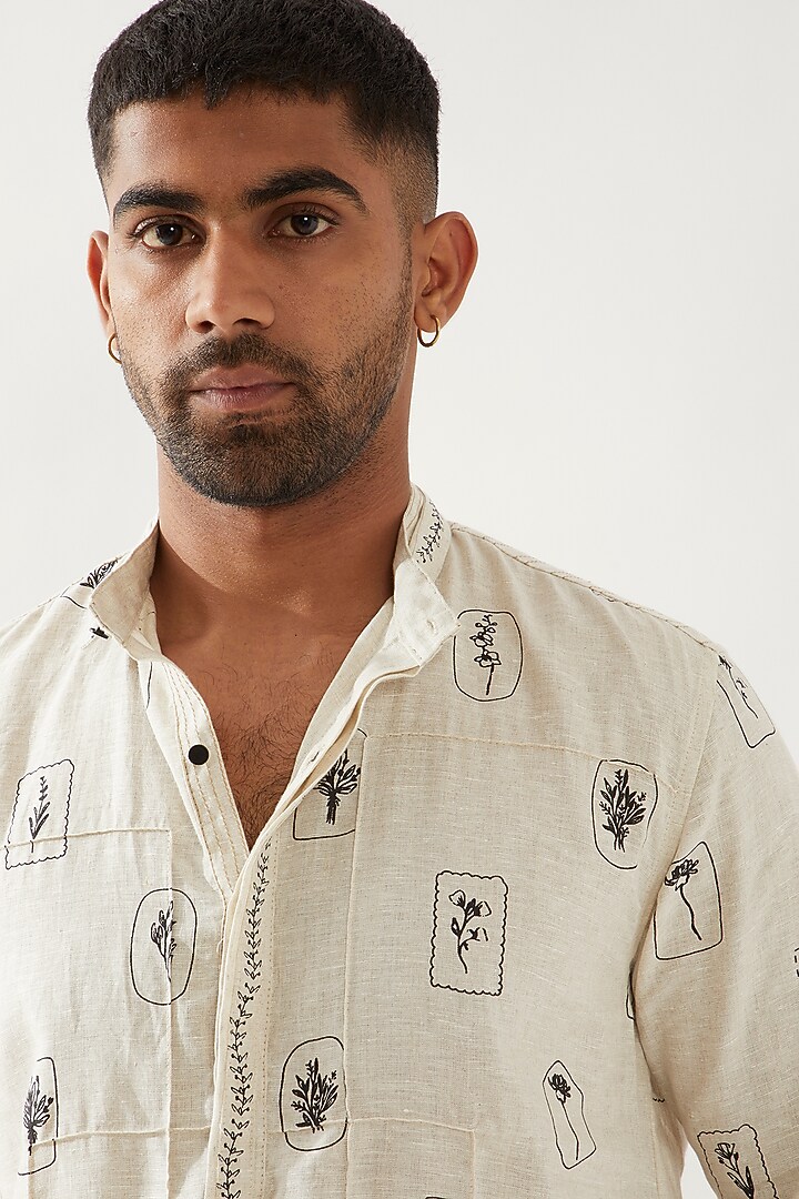 Ivory Linen Printed Pintuck Textured Kurta by Son Of A Noble SNOB Men at Pernia's Pop Up Shop