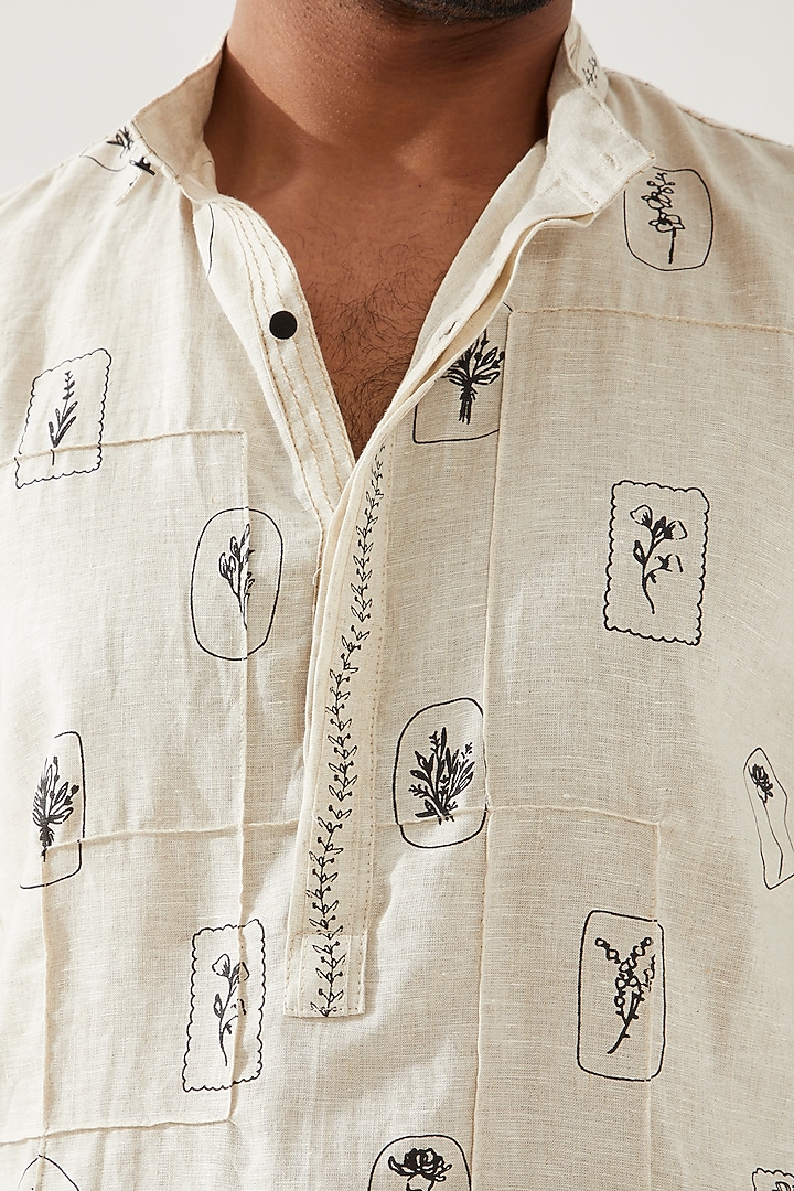 Ivory Linen Printed Pintuck Textured Kurta by Son Of A Noble SNOB Men at Pernia's Pop Up Shop