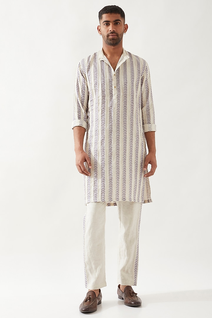 Ivory Linen Printed Kurta by Son Of A Noble SNOB Men at Pernia's Pop Up Shop