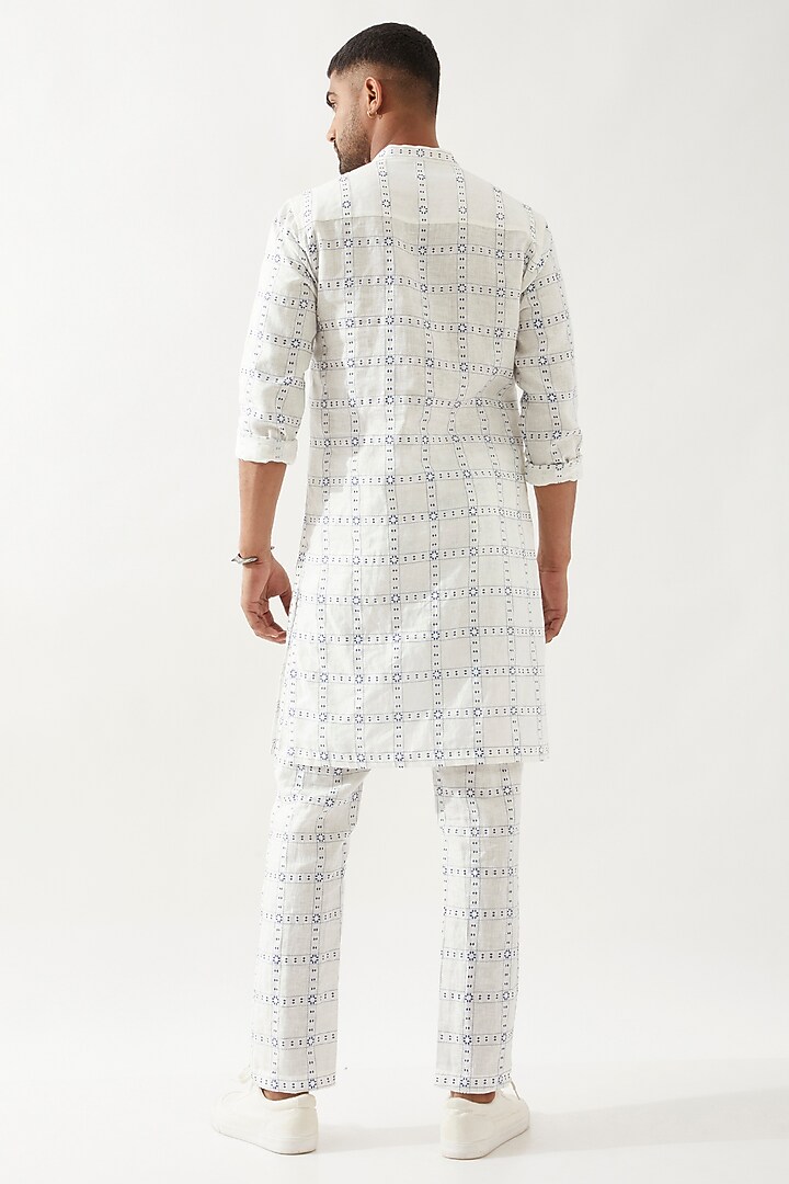 White Linen Printed Kurta by Son Of A Noble SNOB Men at Pernia's Pop Up Shop