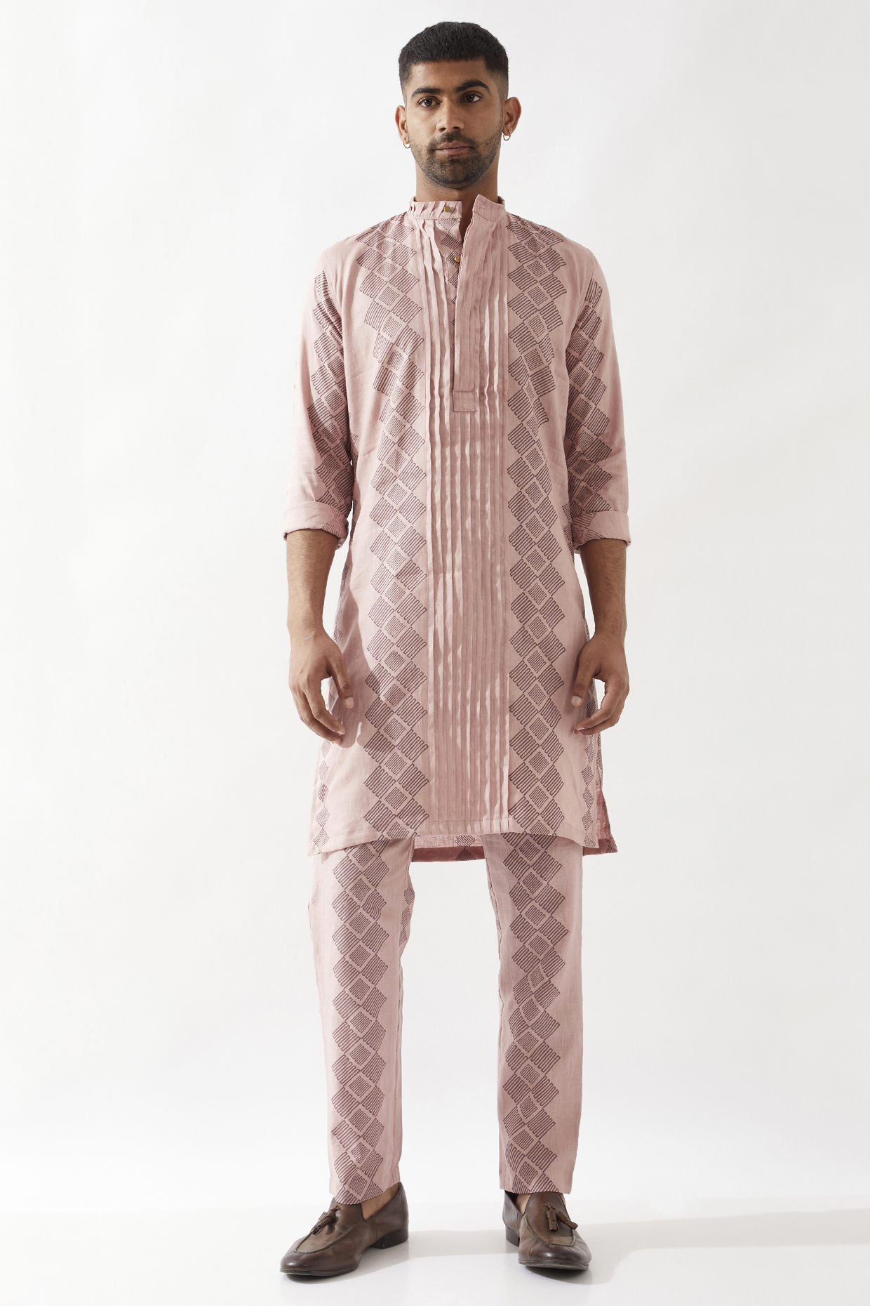 Pink Linen Pleated Printed Kurta by Son Of A Noble SNOB Men