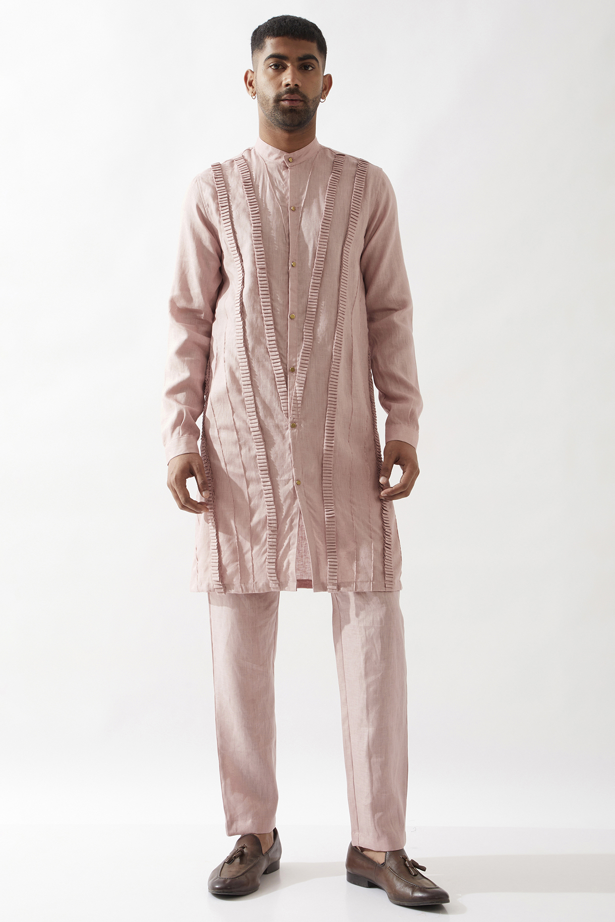 Pink Linen Caterpillar Textured Kurta by Son Of A Noble SNOB Men