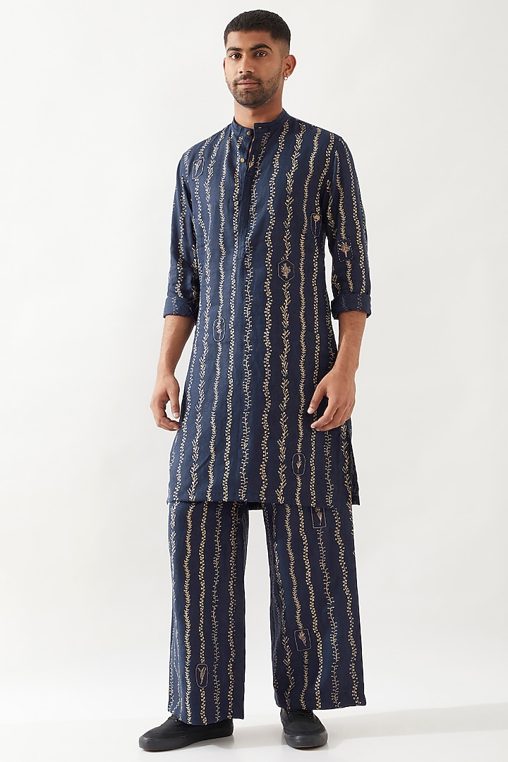 Navy Linen Printed Kurta by Son Of A Noble SNOB Men