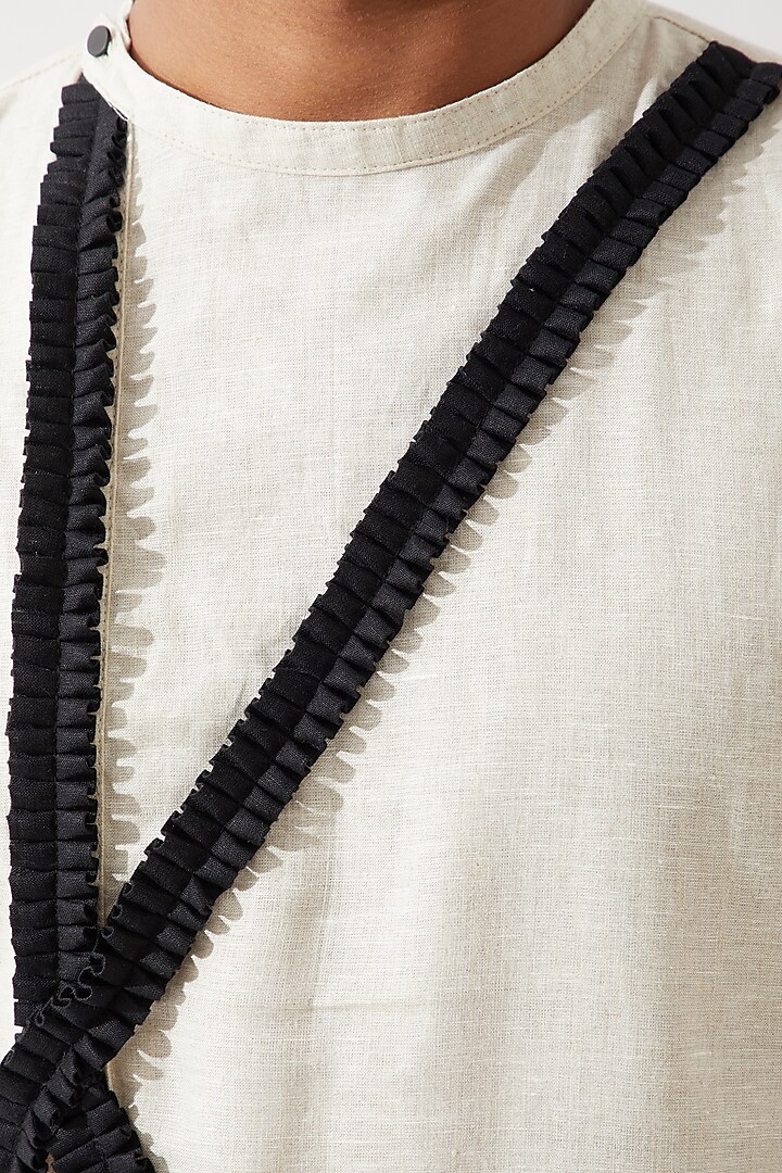 Ivory Linen Caterpillar Textured Kurta by Son Of A Noble SNOB Men at Pernia's Pop Up Shop