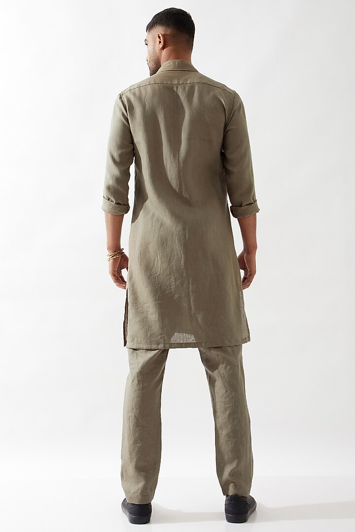 Olive Linen Kurta by Son Of A Noble SNOB Men at Pernia's Pop Up Shop
