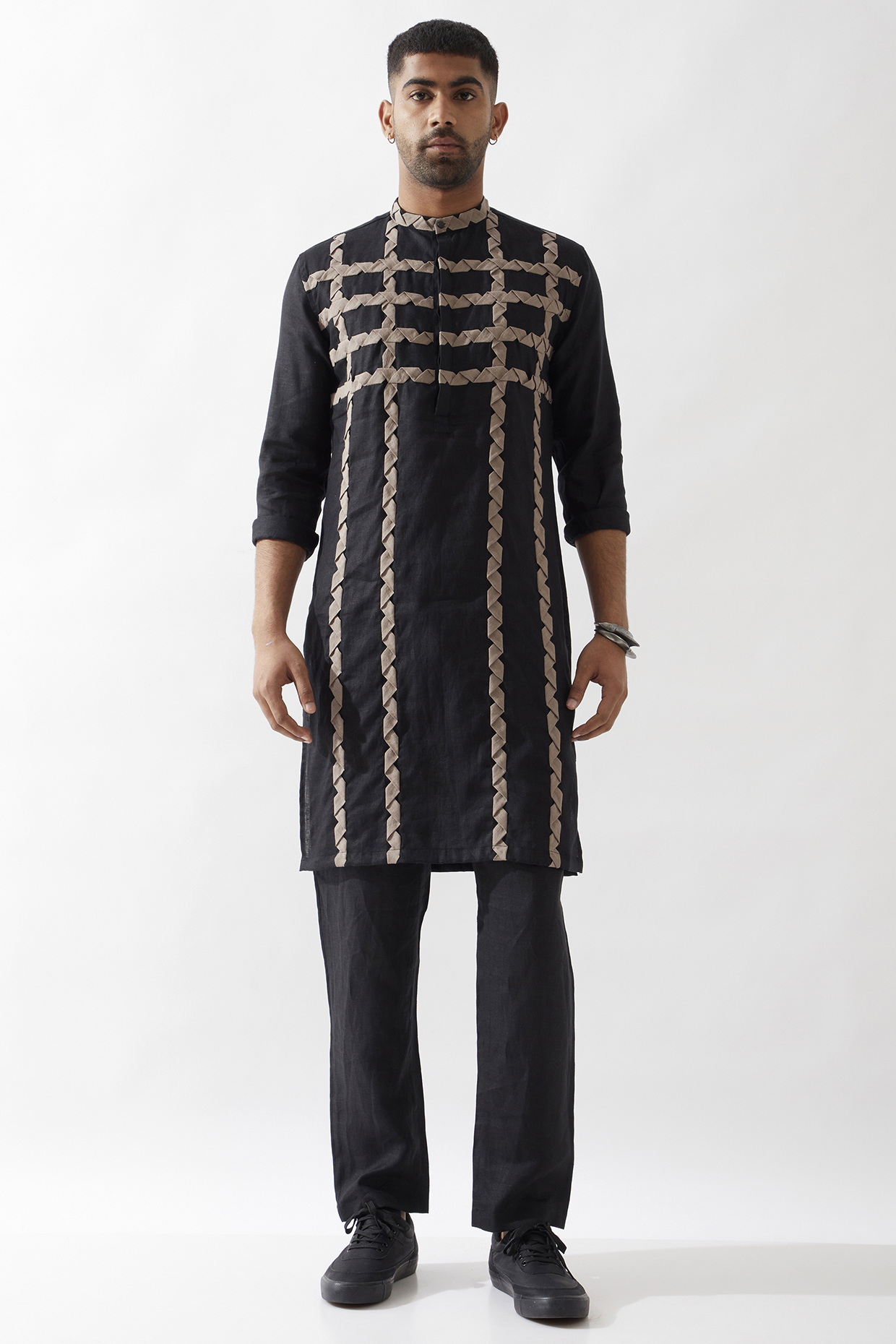 Black Linen Caterpillar Textured Kurta by Son Of A Noble SNOB Men