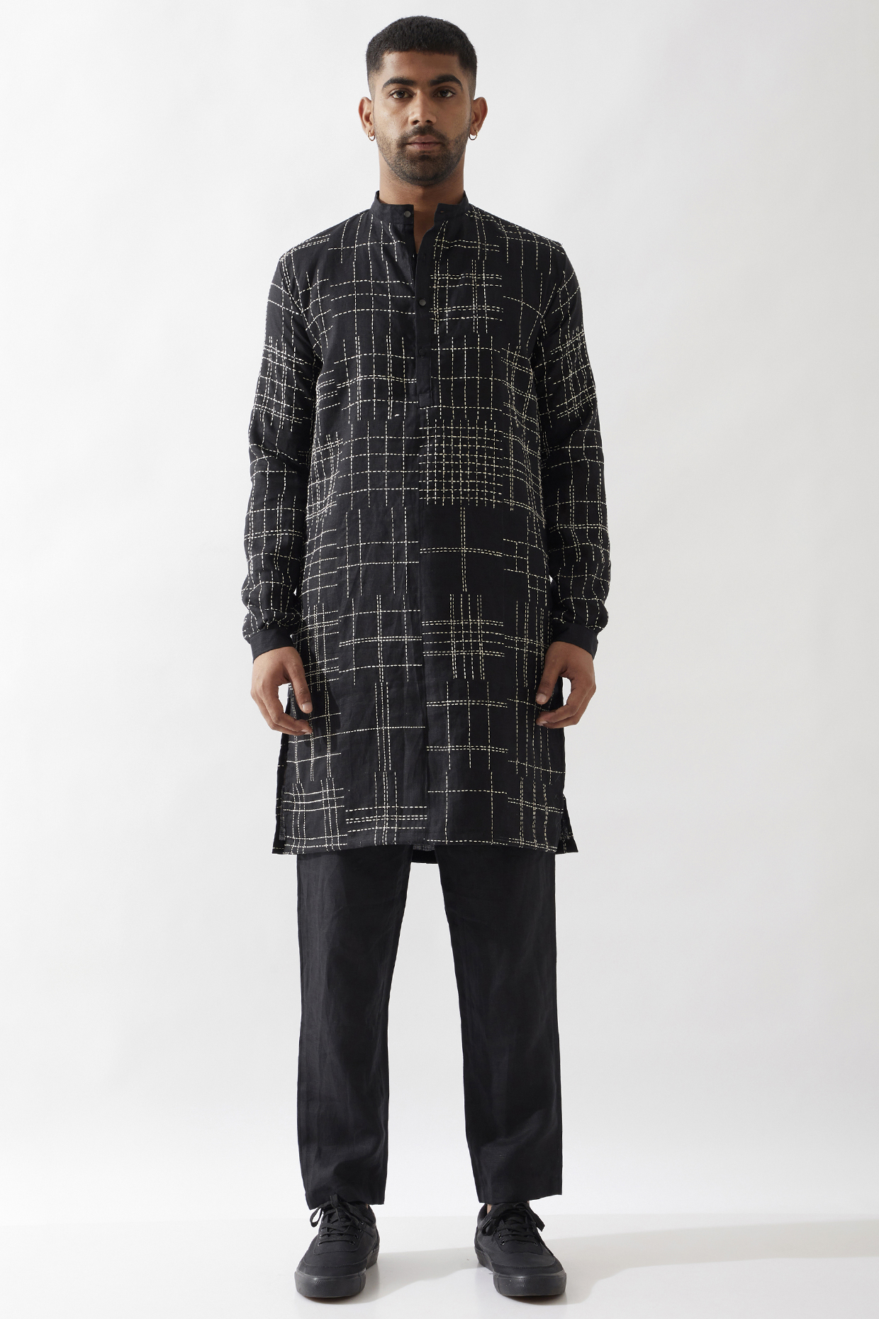 Black Linen Hand Embroidered Kurta by Son Of A Noble SNOB Men
