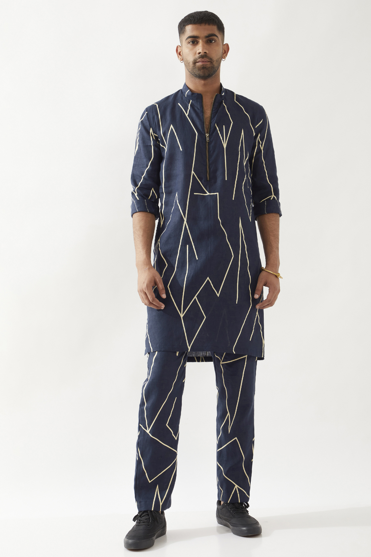 Navy Linen Printed Kurta Set by Son Of A Noble SNOB Men