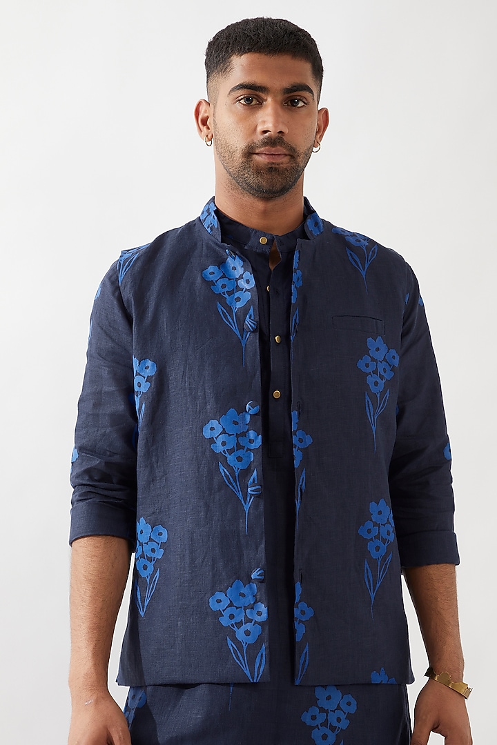 Navy Linen Printed Bundi Jacket Set by Son Of A Noble SNOB Men at Pernia's Pop Up Shop