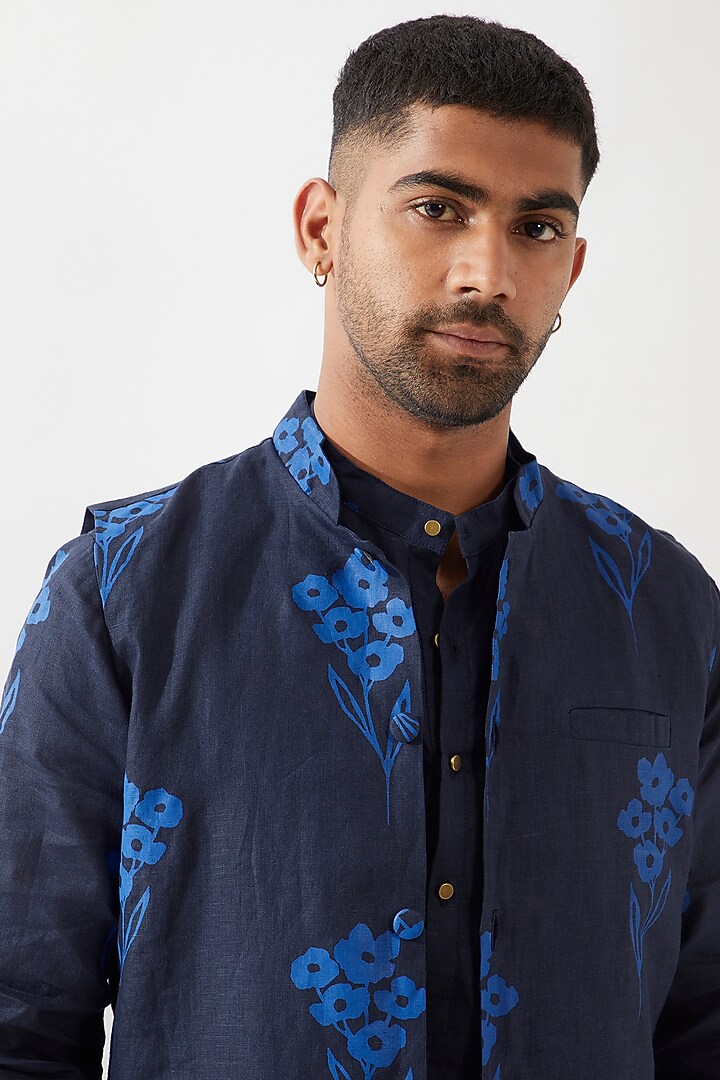 Navy Linen Printed Bundi Jacket Set by Son Of A Noble SNOB Men at Pernia's Pop Up Shop