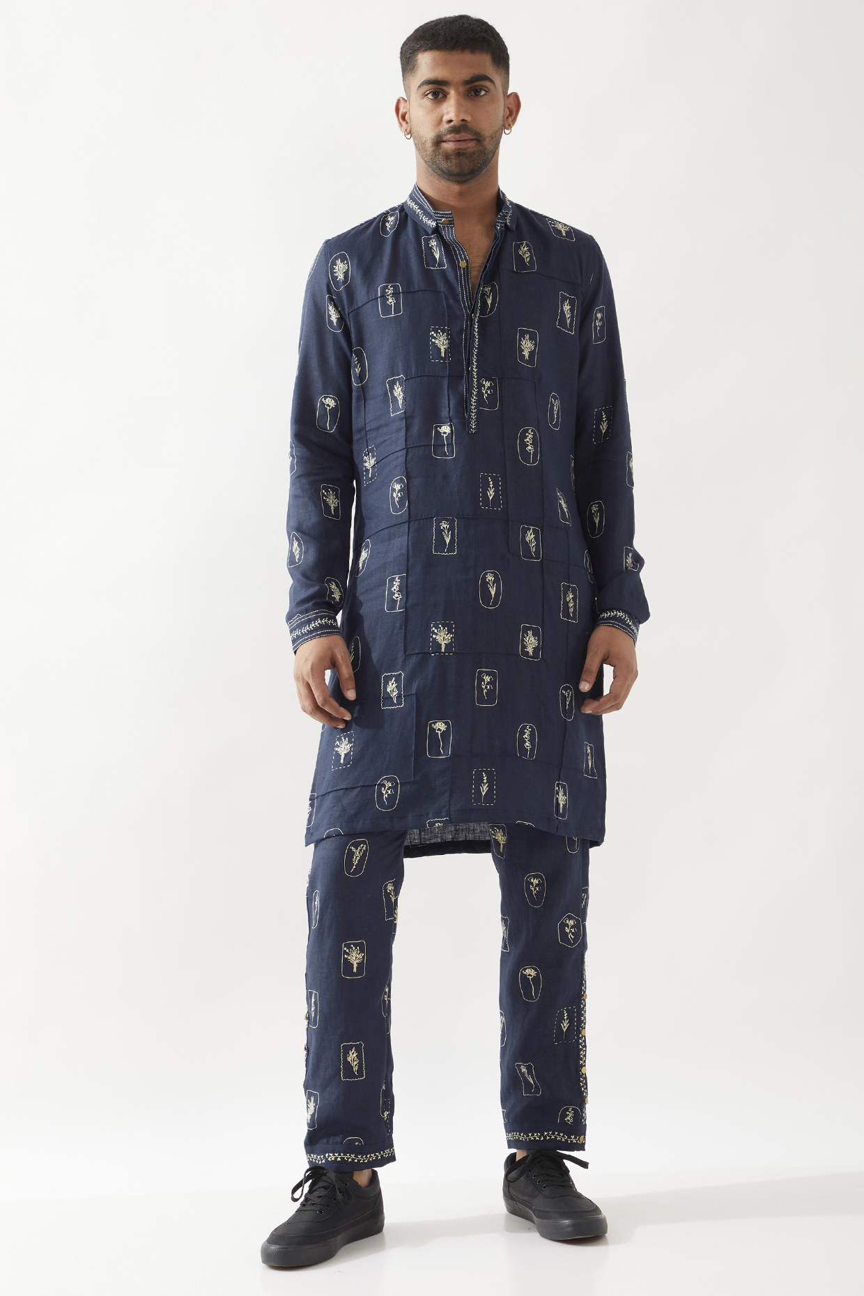 Navy Linen Printed Kurta Set by Son Of A Noble SNOB Men